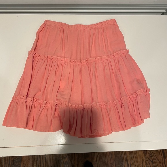 Dresses & Skirts - Salmon colored mini skirt